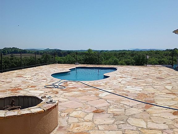 2nd image of 3664 Joe Lee Rd