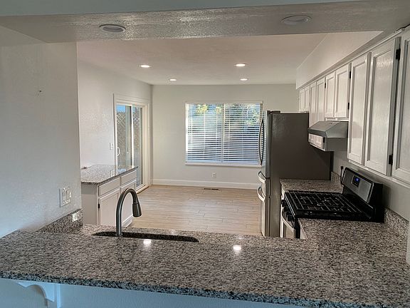 Kitchen Hightop Bar