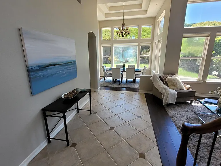 553 Hidden Ridge Ct — Photo 10