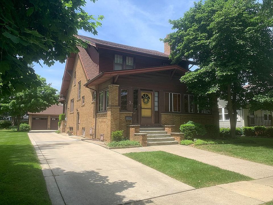 2nd image of 425 Saint Marys Ave