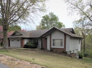 10 Dunedin Dr, Bella Vista, AR 72715