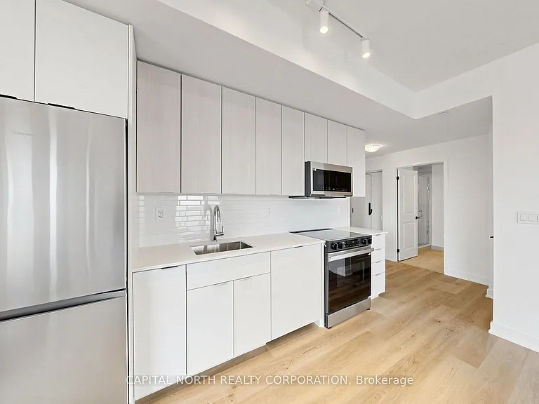 2075 Lakeshore Rd #708 — Photo 8