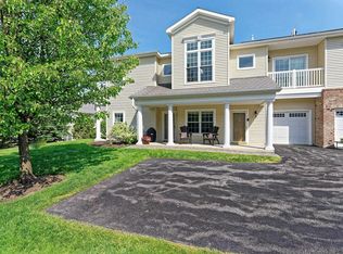 901 Valley Pointe Dr, Niskayuna, NY 12309