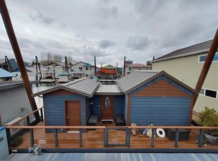11820 N Jantzen Dr, Portland, OR