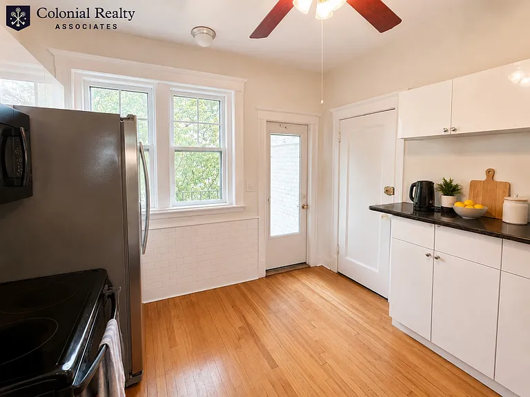 415 Washington St #5 — Photo 13