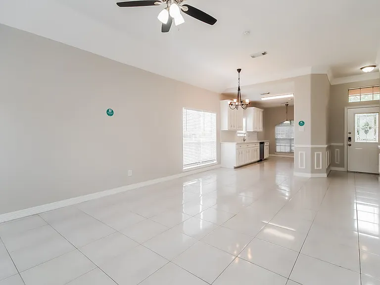 3306 Maymist Dr — Photo 5