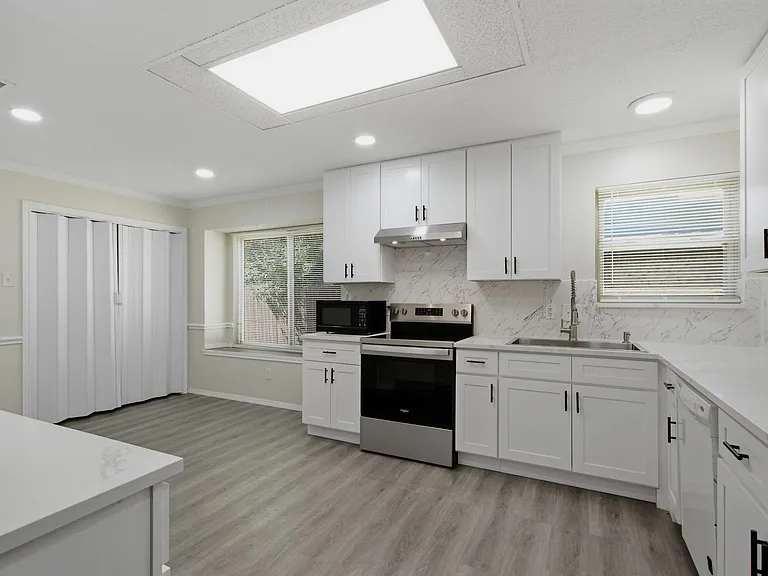 5005 Frontier Ln — Photo 25