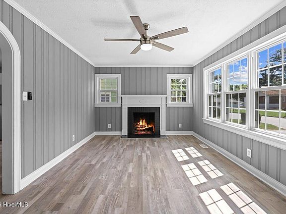 5th image of 818 Long Avenue
