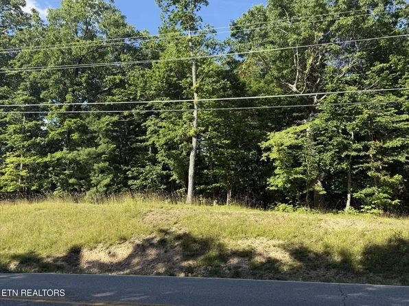 664 Catoosa Blvd, Fairfield Glade, TN 38558