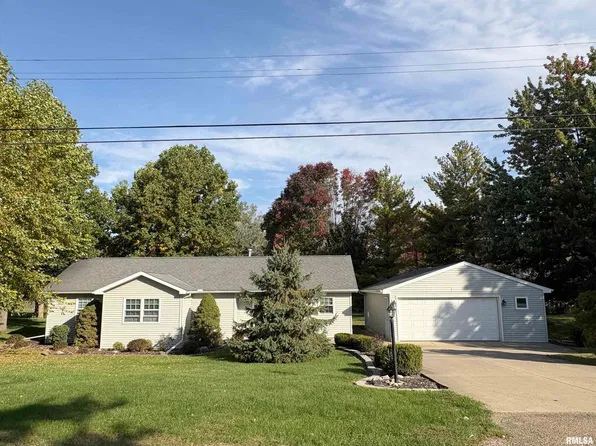 1611 W Blackberry Ln, Peoria, IL 61615