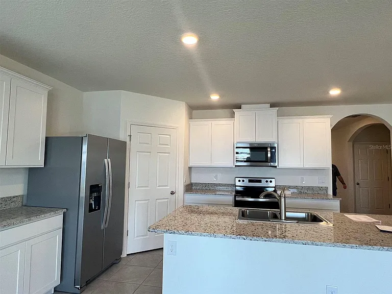2204 Farmhouse Rd SE — Photo 6