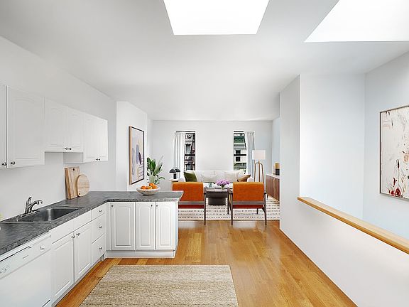 2nd image of 118 W 136th St