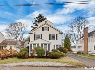 31 Woodlawn Ave, Madison, CT 06443