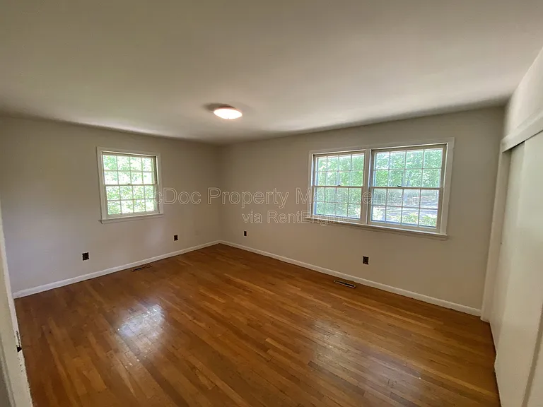 219 Bells Hill Rd — Photo 27