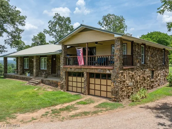 2055 Barber Rd, Booneville, AR 72927