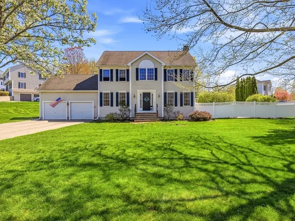 1 Tallowood Ln, Amesbury, MA 01913