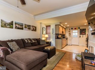 916 S 25th St, Philadelphia, PA 19146
