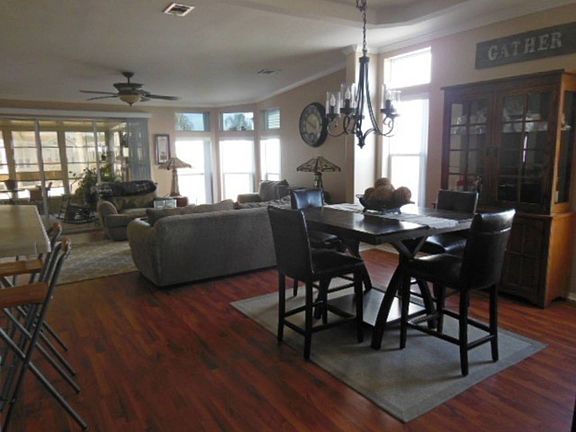 3rd image of 1620 Crane Creek Cv