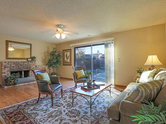4th image of 7508 Dumas Dr