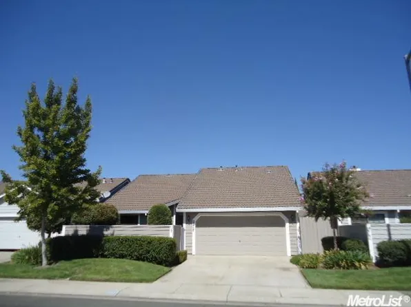 2217 Chelmsford Dr, Modesto, CA 95356