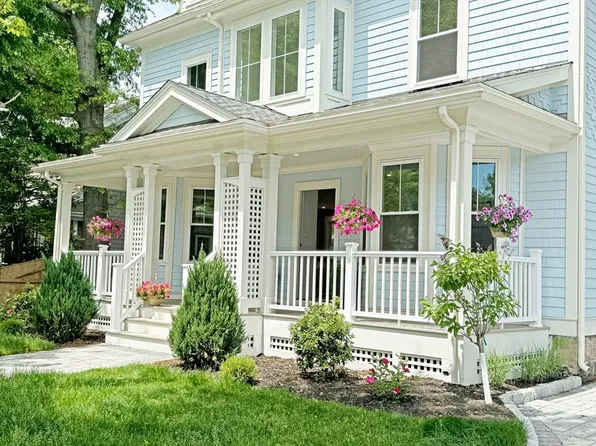 199 Church St, Newton, MA 02458