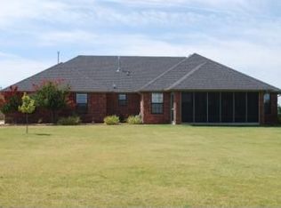 4500 Hunters Glen Rd, Norman, OK 73026