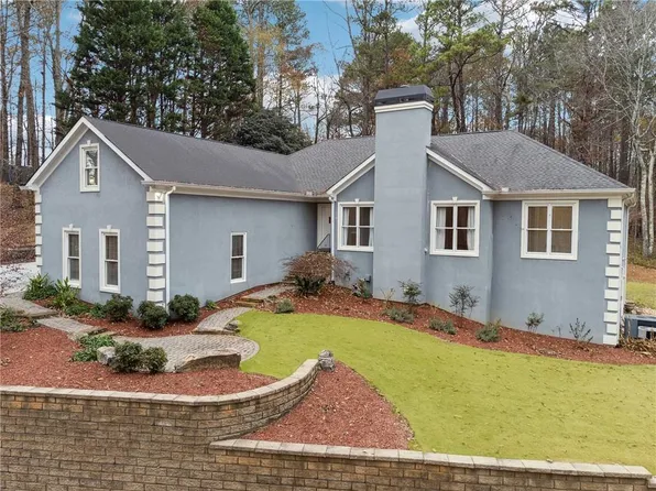 38 Timberlost Trl, Suwanee, GA 30024