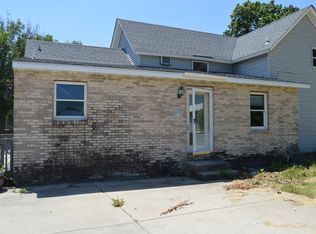 1065 E Route 6, Morris, IL 60450
