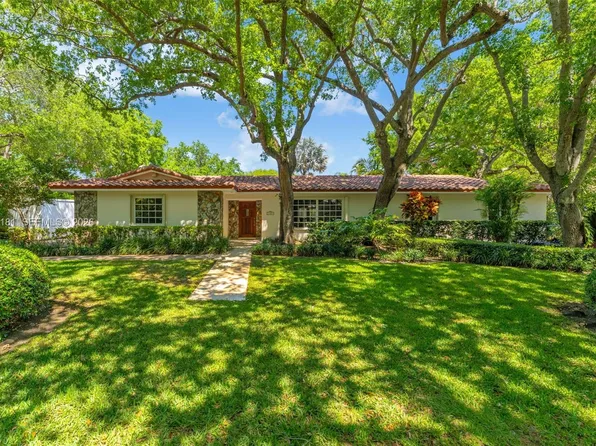 7405 SW 164th St, Palmetto Bay, FL 33157