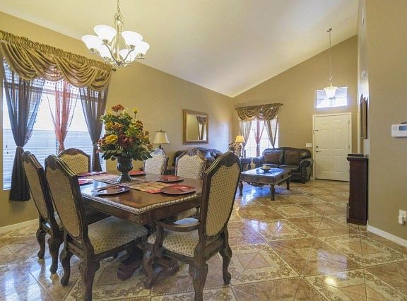 4th image of 1279 W Beacon Ct
