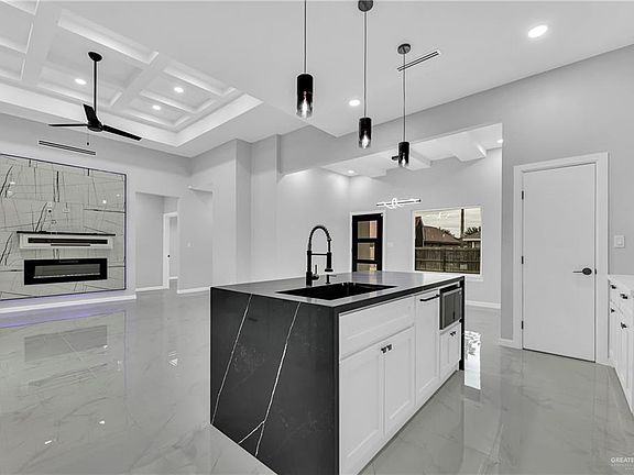 2nd image of 1406 Calle Espana