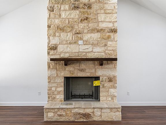 5th image of 1698 Rogers Hill Rd