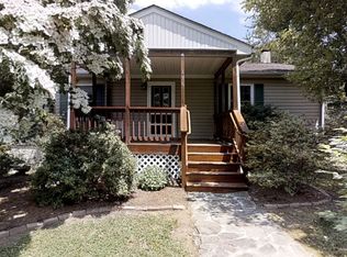 196 Troy Rd, Louisa, VA 23093