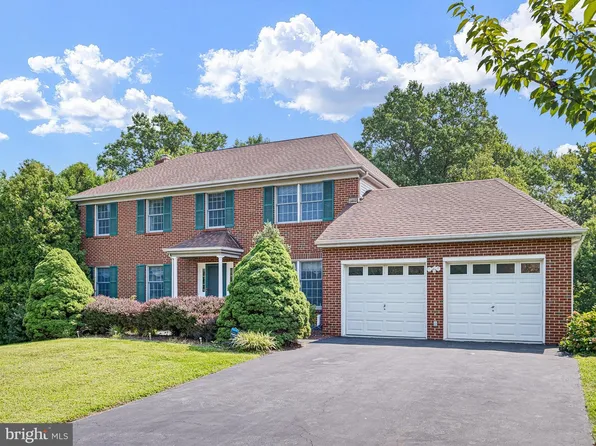 4 Gibbs Ln, Newark, DE 19711