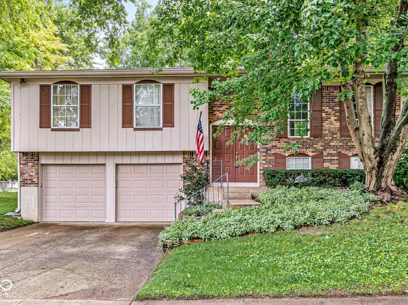 7616 Concord Ln, Fishers, IN 46038