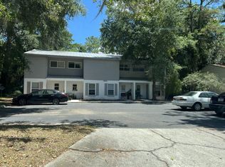 3915 SW 26th Ter, Gainesville, FL 32608