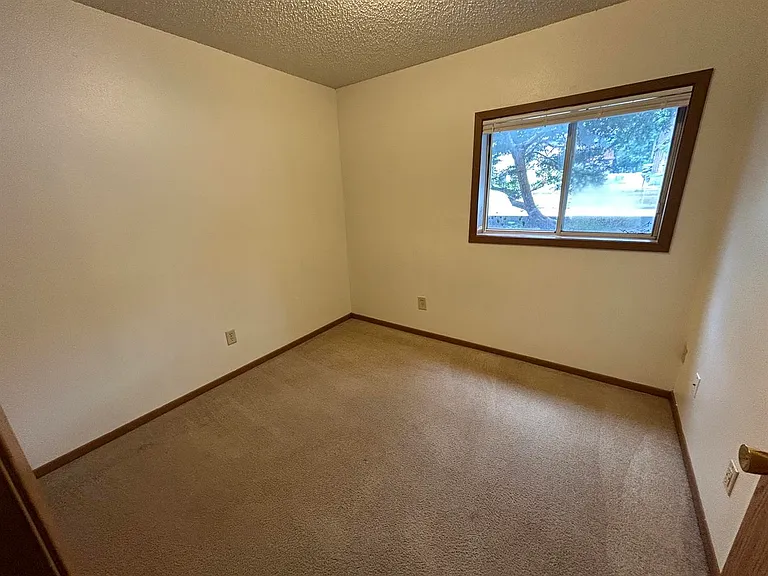 426 S Johnson St #C — Photo 10
