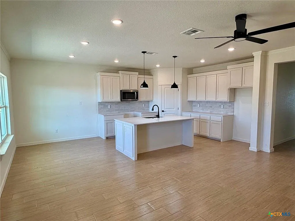 1503 Flatland Trail - 1 — Photo 3
