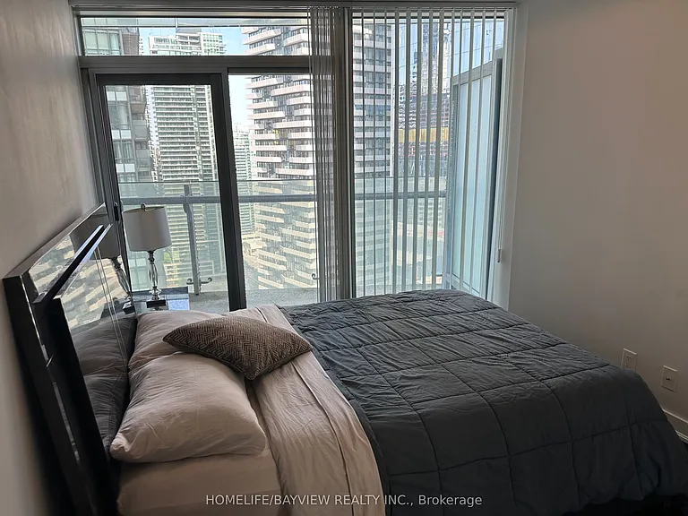14 York St #2701 — Photo 12