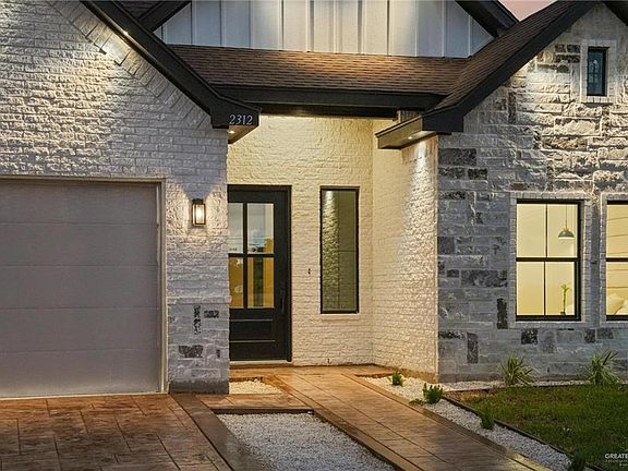 4th image of 2312 N Gaytan Ave