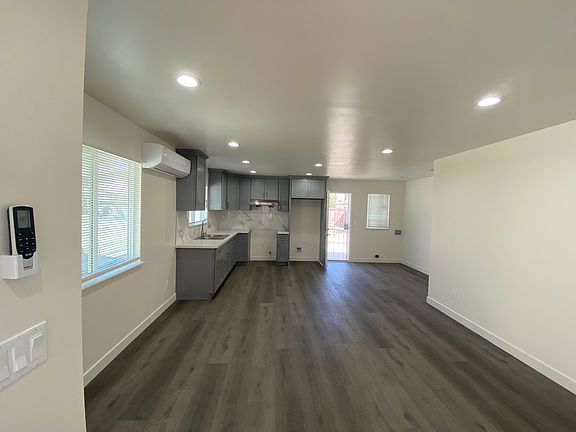 3rd image of 5024 Stewart Ave #2