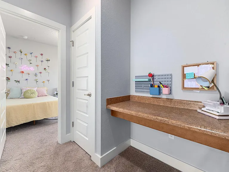 5412 Daimler Dr — Photo 17