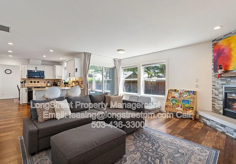 3144 NE 2nd Ct — Photo 14