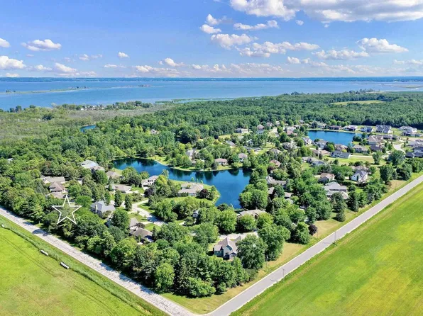HUNTINGTON WAY STREET, SUAMICO, WI 54173