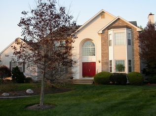 25 Maher Rd, Somerset, NJ 08873