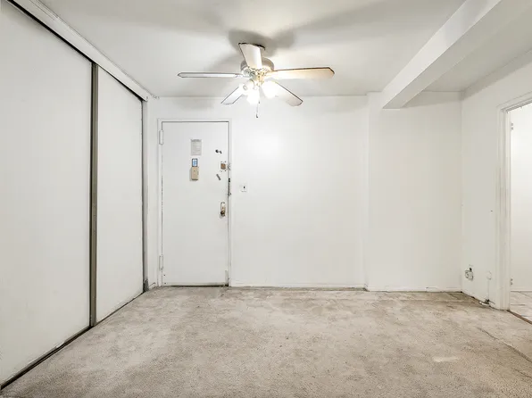 66-10 Thornton Place image 6 of 23