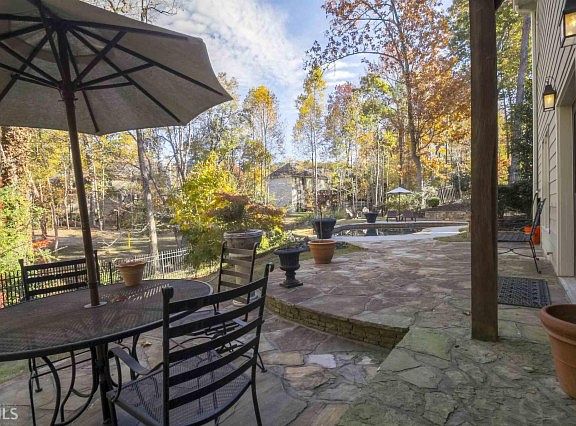 5th image of 2042 Stonewick Ct