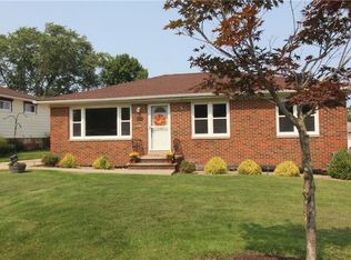 3006 Dentzler Rd, Parma, OH 44134