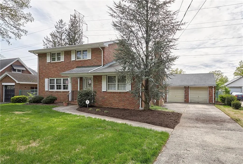 21 N Edward St photo 1
