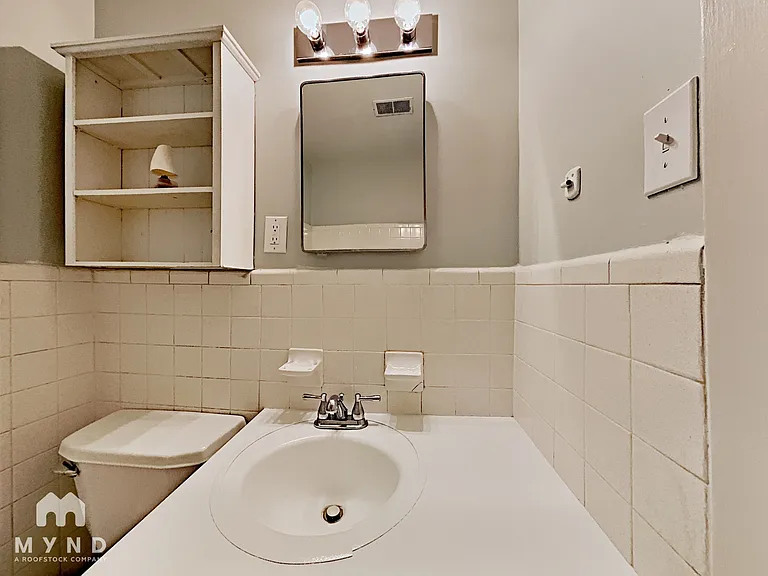108 Winnetka Way — Photo 14